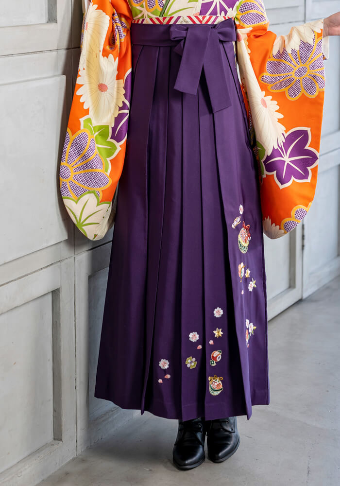 おしどりの刺繍が入った紫のネットレンタル袴
